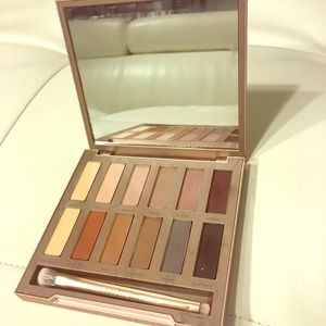 Urban decay naked eyeshadow palette